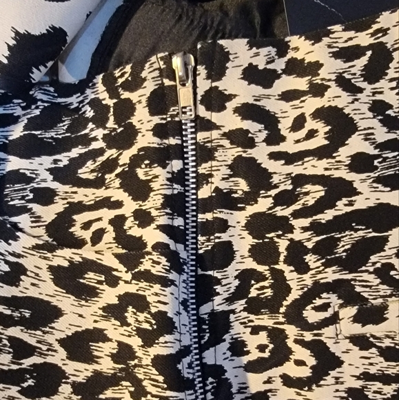 NICOLE SHANTE HIGH-WAISTED STRAIGHT PANTS - Picture 5 of 11